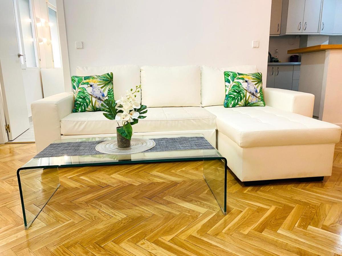 Palacio Apartments Мадрид Екстер'єр фото